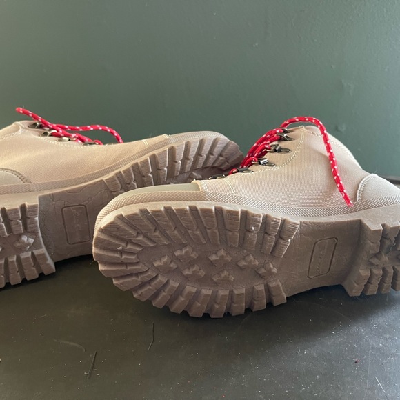 NWT Eddie Bauer Storm Ridgeline Boots, NEW Never worn - Picture 3 of 9